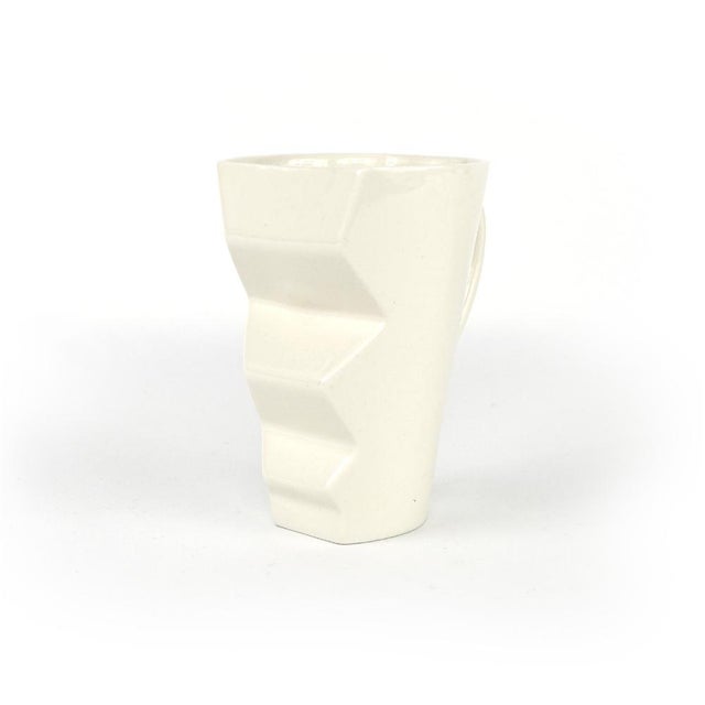 White Ceramic Kissing Mugs by Studio Zwartjes, Set of 2 For Sale - Image 13 of 17