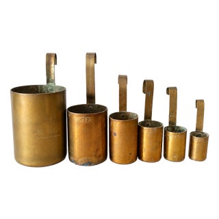 Large Vintage Indian Brass Merchant Measuring Set by Hakamchand Poona, 1890s, Set of 6 For Sale