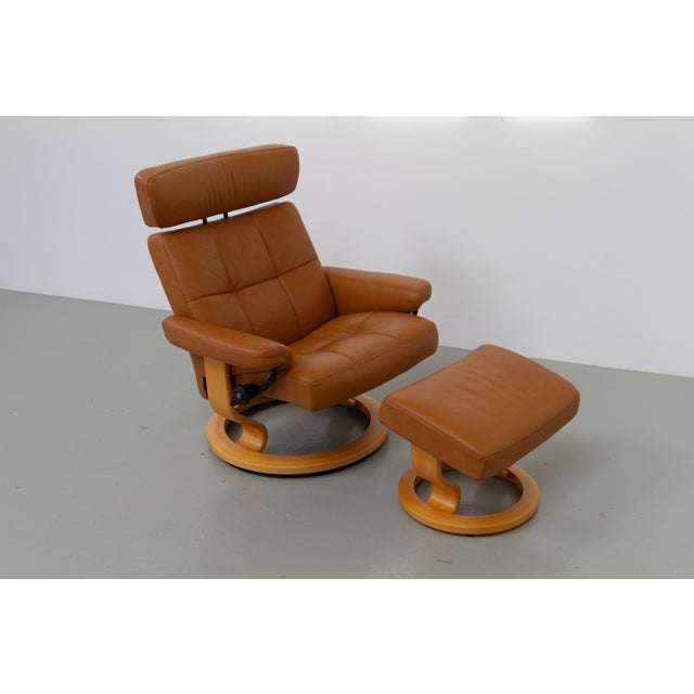 Set of Stressless Reclining Lounge Chair and Ottoman from Ekornes, 2000s For Sale - Image 11 of 18