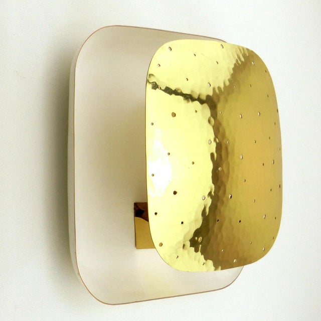 Gold Mid-Century White Brass Wall Light, 1960s For Sale - Image 8 of 8