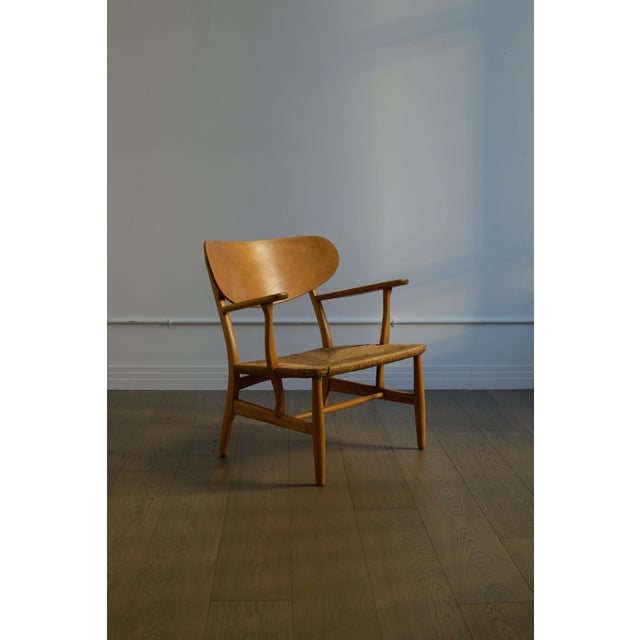 Carl Hansen & Søn Hans Wegner Lounge Chair, Model No. Ch-22 by Carl Hansen & Son, Denmark, 1951 For Sale - Image 4 of 12