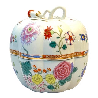 Vintage Chinoiserie Style Porcelain Melon Shaped Lidded Jar For Sale