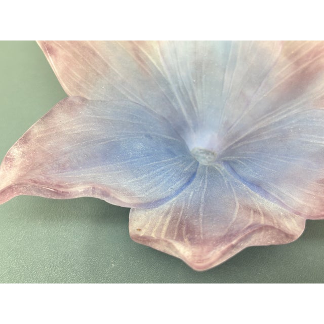 Daum France Amaryllis Amethyst Pate De Verre Crystal Vide-Poche Bowl Signed in Original Box For Sale - Image 10 of 14
