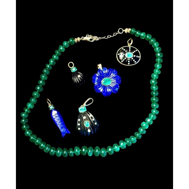 Black Onyx Shell Pendant With Emerald, Diamond & 14k Gold For Sale In New York - Image 6 of 6