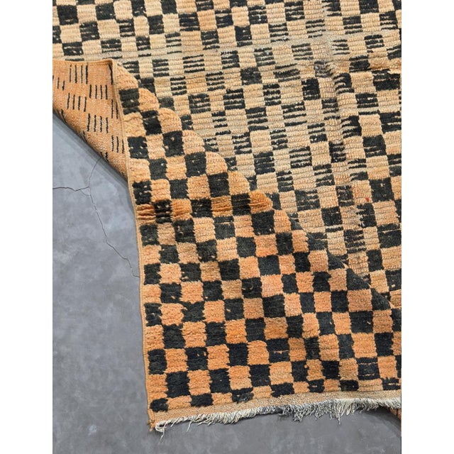 Tan 1960s Checkered Moroccan Rug - 7.4 X 5.6 Ft For Sale - Image 8 of 8