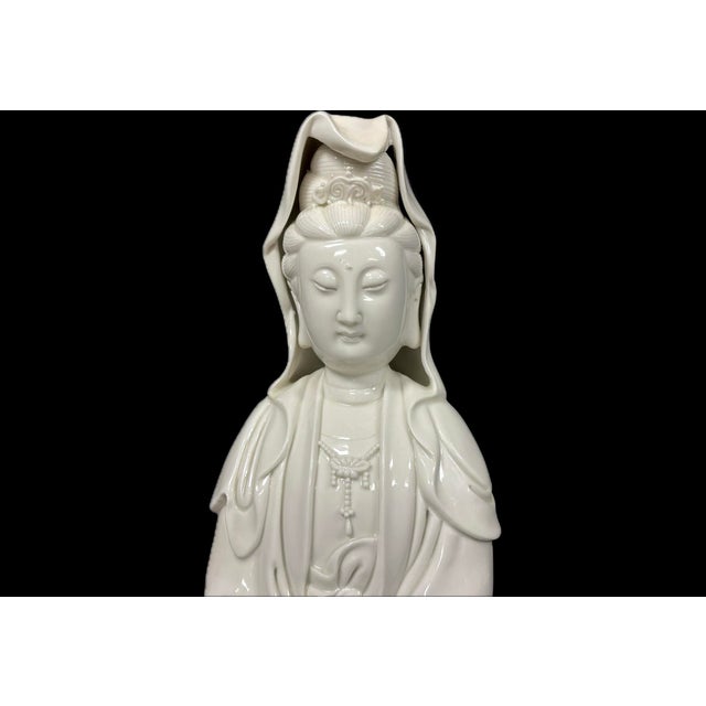 Mid 20th Century Chinese Blanc-De-Chine Porcelain Figure of Guanyin For Sale - Image 5 of 11