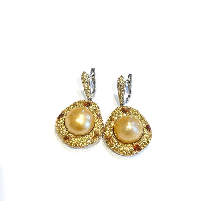Gemstone Bochic “Orient” Vintage Sapphire & Golden Pearl Earrings Set 18K Gold & Silver For Sale - Image 7 of 8