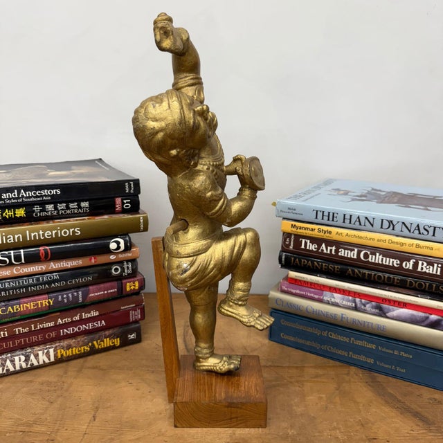 Mid 20th Century Golden Gilded Wood Hanuman Sculpture For Sale - Image 11 of 15