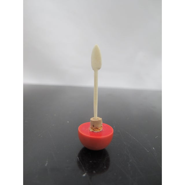 Chinese Qing Dynasty Carved Flowers & Branches Chalcedony Agate Snuff Bottle For Sale - Image 11 of 11