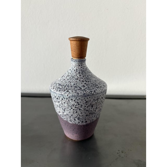 Hand-Thrown Jug with Wooden Stopper from Töpferhof Römhild, 1960s For Sale - Image 6 of 15