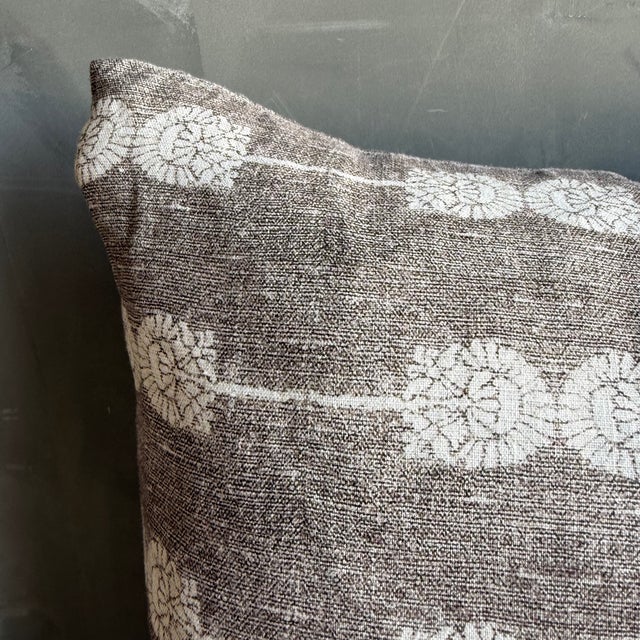 Nadia Floral Linen Pillow For Sale In Los Angeles - Image 6 of 9