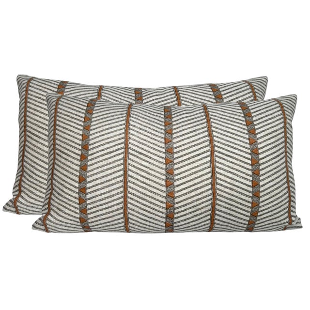 ⭐️ Ships Within 2 Days On the Front: Zanzibar Printed Fabric On the Back: Ivory Linen Fabric Fabric Content: 100% Linen...