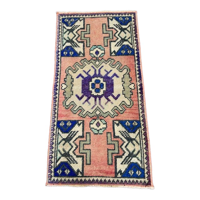 Turkish Yastik Rug 1'6" x 2'11" For Sale