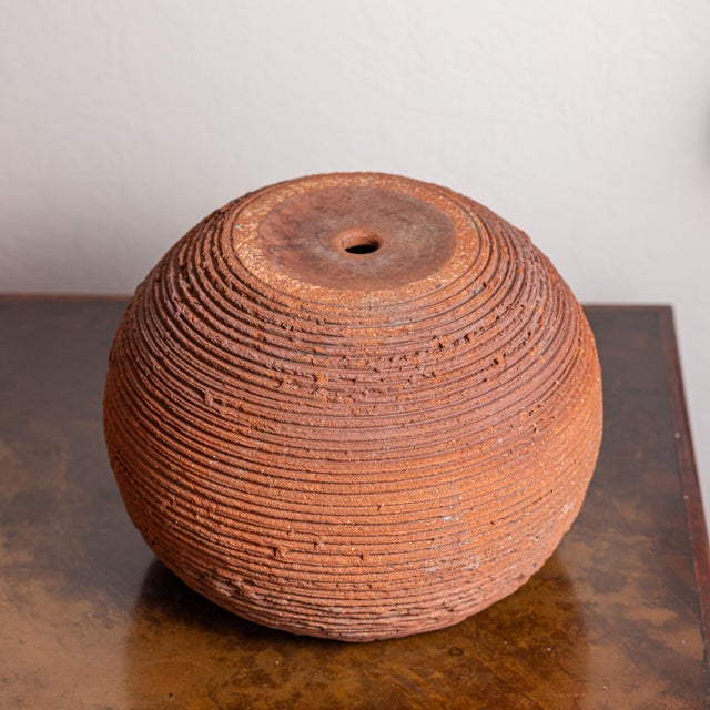 Terra Cotta Sculptural Ribbed Terracotta Planter, California Modern Studio Pottery Style For Sale - Image 8 of 9