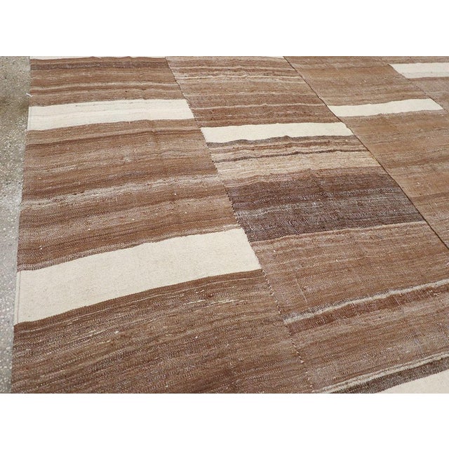Mid-Century Modern Galerie Shabab Collection Mid-20th Century Turkish Flatweave Kilim Carpet For Sale - Image 3 of 8