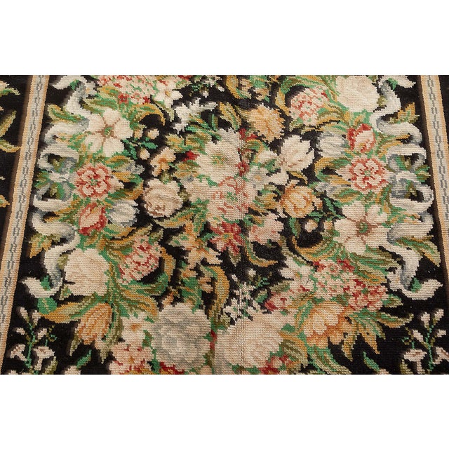 Early 20th Century Elegant 1920s French Savonnerie Rug For Sale - Image 5 of 7