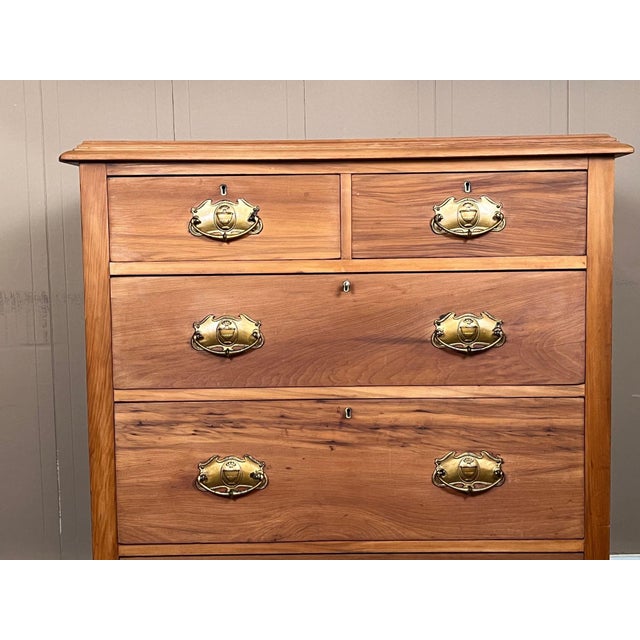 Antique English Country Pine Chest of Drawers 5 Drawer Dresser C1920 For Sale - Image 4 of 18