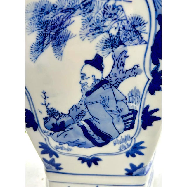 Tall Hexagonal Chinese Porcelain Vase For Sale In New York - Image 6 of 7