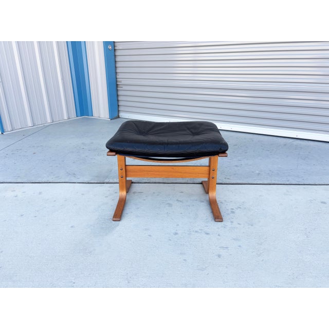 1960s Danish Modern "Siesta" Lounge Chair and Ottoman Set For Sale - Image 12 of 12