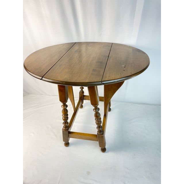 Vintage Butterfly Drop Leaf Table. In the style of Heywood-Wakefield, this beautiful piece would be a perfect side table...