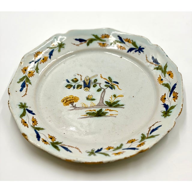 Antique 18th Century French Faience Bird Plates - A Pair For Sale - Image 4 of 6