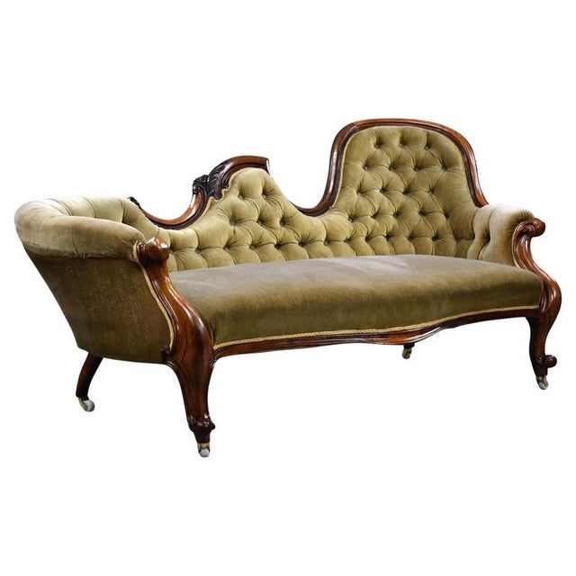 Victorian Walnut Chaise Lounge, 1880 For Sale - Image 9 of 9