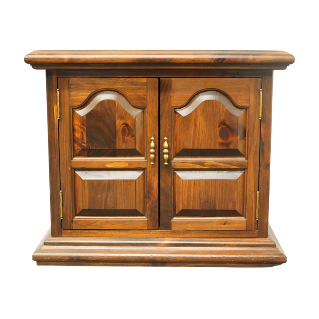 Ethan Allen Antiqued Pine Collection 26" Square Commode Lamp Table 12-8075 For Sale - Image 9 of 9