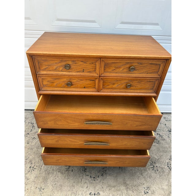 Heritage Mid Century Modern Walnut 7 Drawer Chest of Drawers/Dresser... For Sale - Image 12 of 12
