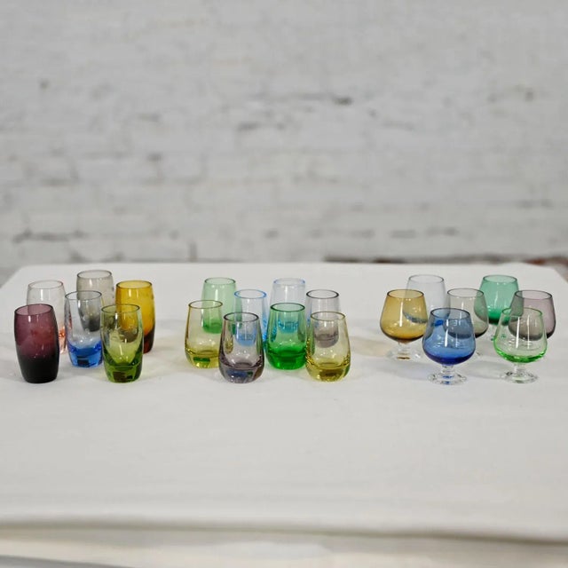 Vintage Set of 21 Blown Glass Multi Color Small Cocktail Snifters Cordials or Shot Glasses 3 Sizes For Sale - Image 13 of 13