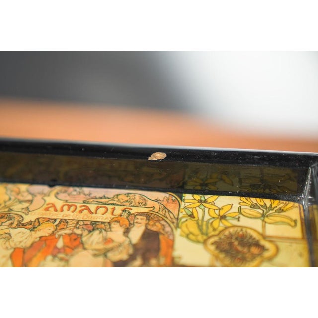 Vintage Breakfast Tray with Folding Legs, 1990s Functional and Stylish Design For Sale - Image 4 of 11