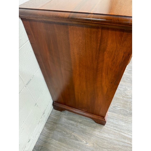 Mid 20th Century Vintage American Traditional or Country Style Mahogany Buffet Sideboard For Sale - Image 5 of 14