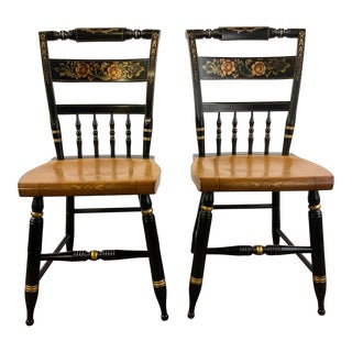 1940s Vintage Americana Arts & Crafts Hitchcock Dining Chairs - a Pair For Sale