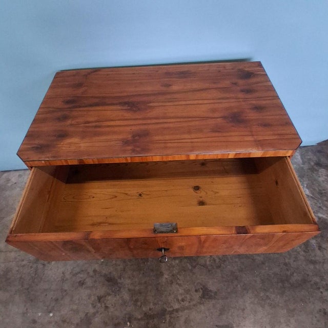 Antique Biedermeier Chest of Drawers in Cherrywood, 1820 For Sale - Image 13 of 18