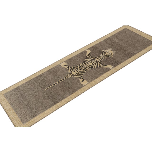 This hand-knotted wool 3x10 runner from Rug & Kilim’s Homage Collection recaptures the time-honored Tiger skin rug style....