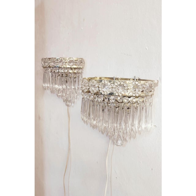 Classic Crystal Wall Lights, France, 1950s, Set of 2, in Very Good conditions. Designed 1950 to 1959 Up to 250V (Europe/UK...