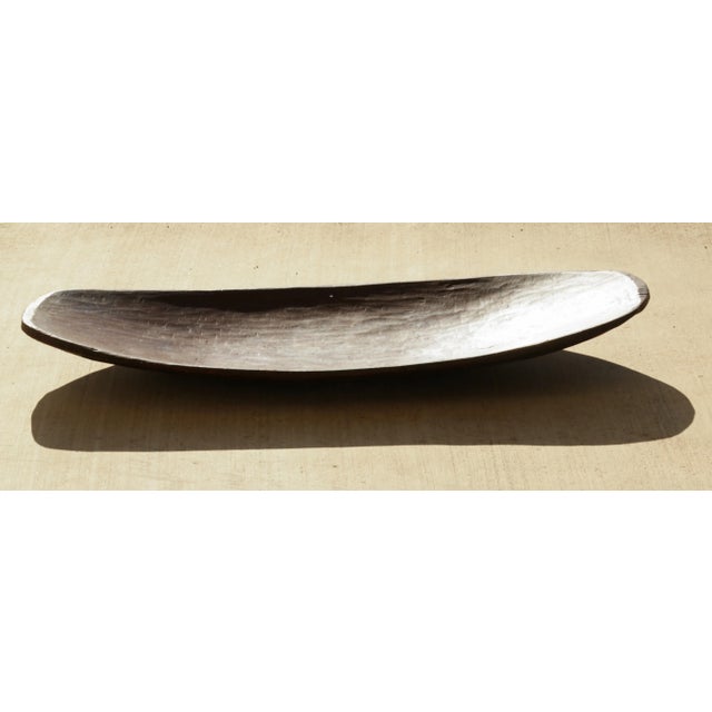 1960s Tribal Feast Offering Tray, Large Hand Hewn Brown Wood Bowl by the Indigenous Mentawei, Indonesia For Sale In San Diego - Image 6 of 18