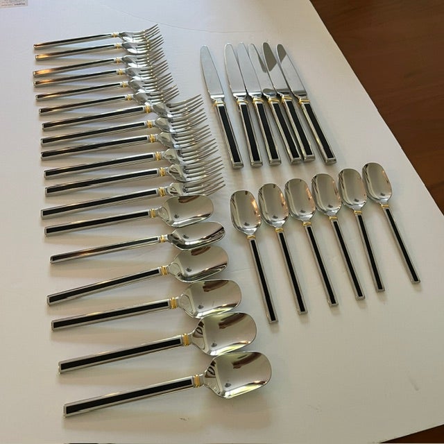 1990s 1990s Oneida Silver "Midnight" Stainless Flatware - 30 pcs For Sale - Image 5 of 9