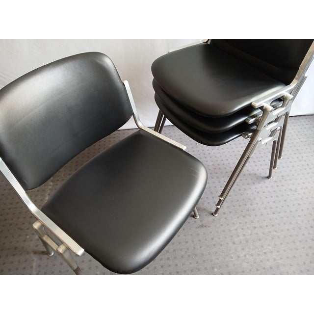 DSC 106 Chair by Giancarlo Piretti for Castelli, 1960s, Set of 4 For Sale - Image 10 of 18