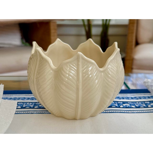 Lenox Ivory Porcelain Bowl by Lenox U S A For Sale - Image 4 of 10
