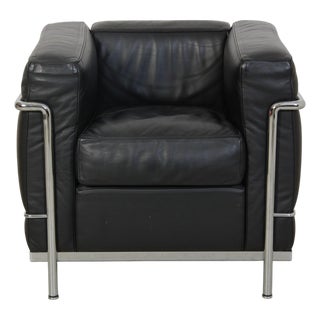 Vintage LC2 Chair in Black Leather by Le Corbusier, 2000s For Sale