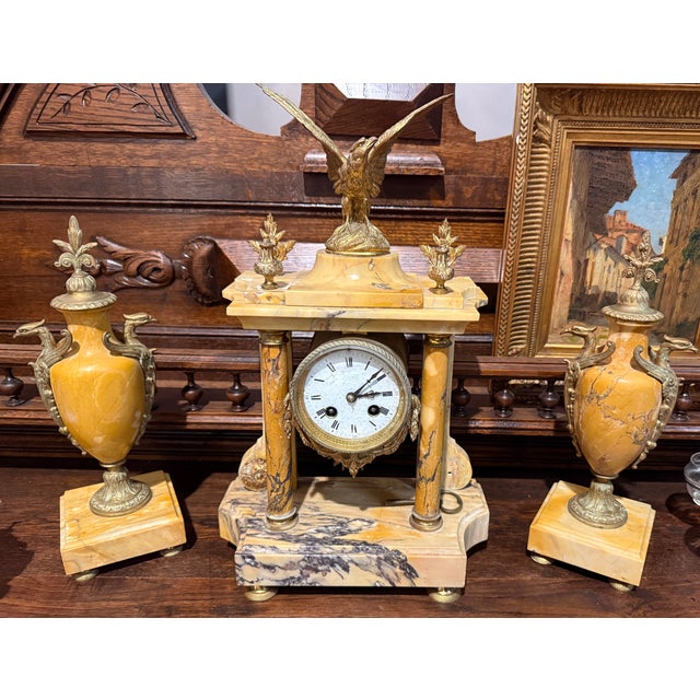 Column Mantel Clock with Cassolettes, Set of 3, in Very Good conditions. Designed before 1890