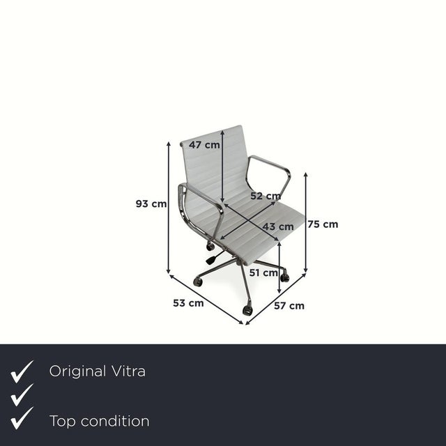 This set consists of four matching chairs from the ea 117 series. With this set of ea 117 chairs, you have the opportunity...