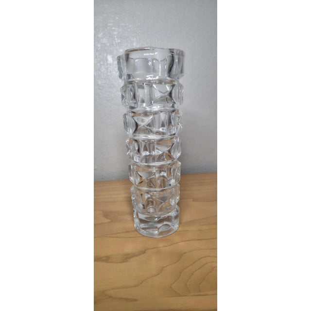 This vintage 1970s Windsor glass vase by Luminarc is a stunning example of brutalist modernist design, showcasing the bold...