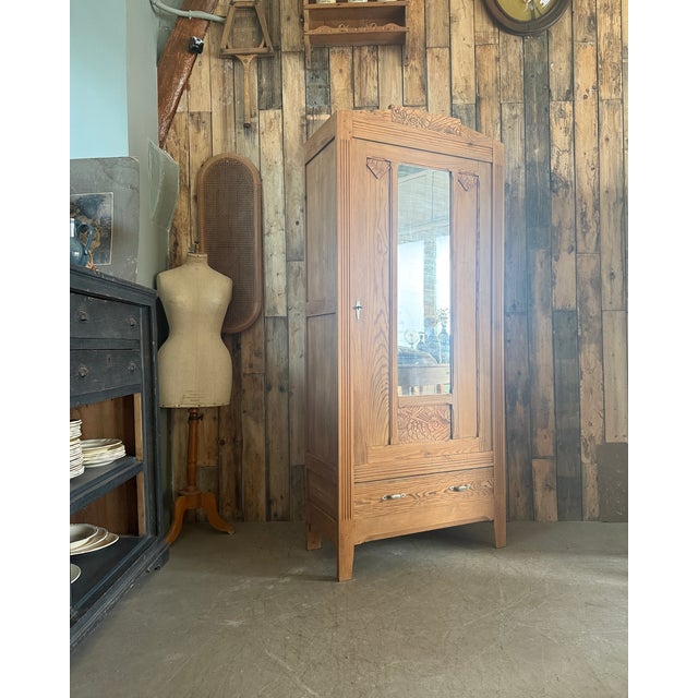 Parisian Art Deco Bonnetière, 1930s For Sale - Image 3 of 16