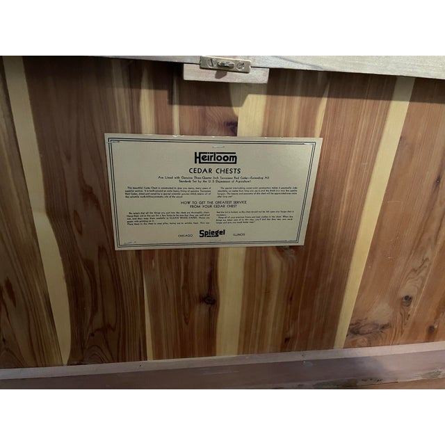 Mid Century Spiegel Heirloom Cedar Chest For Sale - Image 4 of 8
