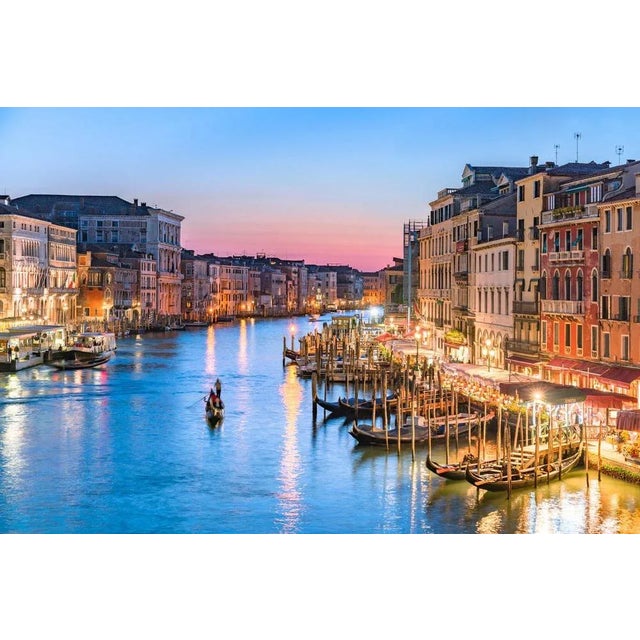 ian.cuiyi, Gondolier Heads Into the Sunset Along Venices Grand Canal (Sunset), Photographic Paper, in Flawless conditions....