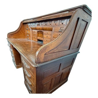 Antique American Quarter-Sawn Oak S-Roll-Top Executive Desk, Circa 1900 For Sale