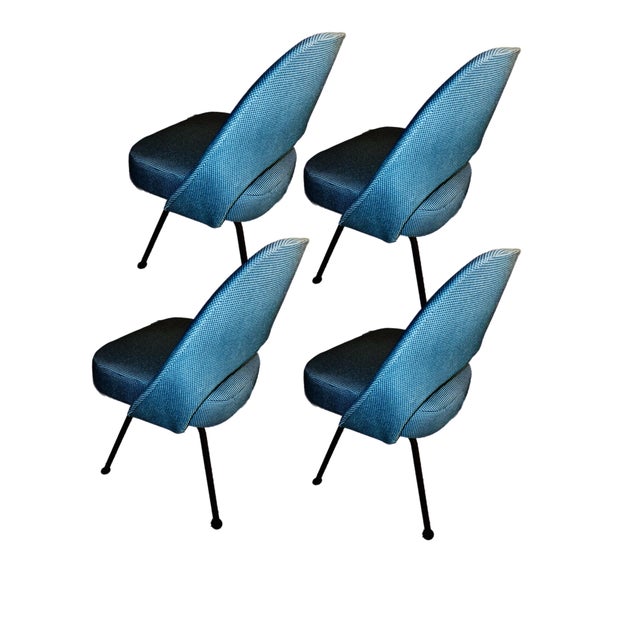 1960s restored armless Executive chairs designed by Saarinen and made by Knoll. The restored chairs have new high end...