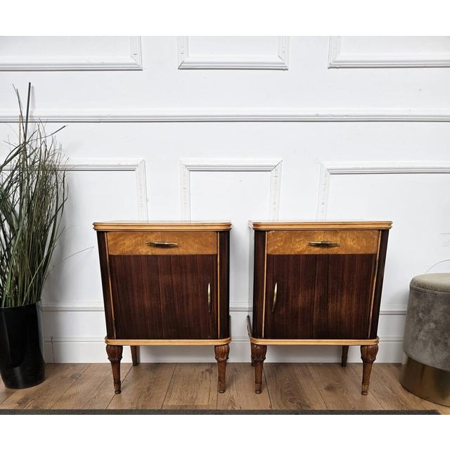 Art Deco Italian Nightstands in Burl Walnut, 1940s, Set of 2 For Sale - Image 6 of 11