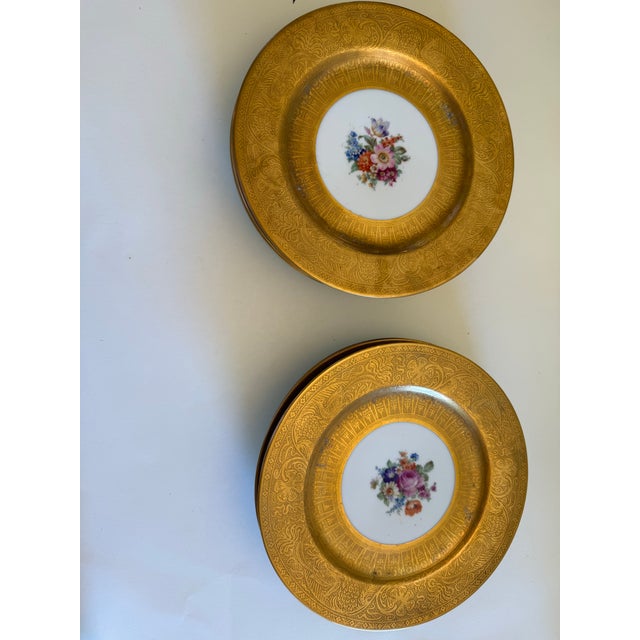 1910s 1910s Thomas Bavaria “Warranted 22 Carat Gold” Porcelain Service Plates, Set of 9, Germany, Early-to-Mid 20th Century For Sale - Image 5 of 6